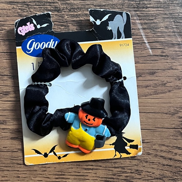 Vintage Accessories - Halloween hair accessory
